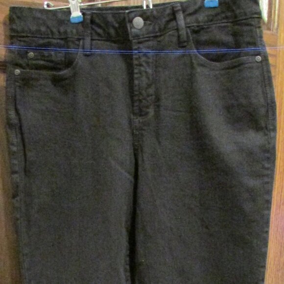 Size 10 NYDJ Black Bootcut Jean - Picture 1 of 4